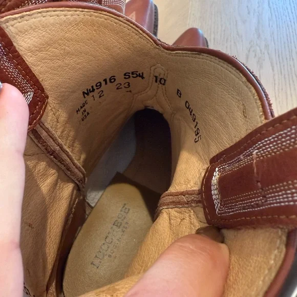 NWT Lucchese Tan Leather Cowboy Boots - Picture 2 of 6